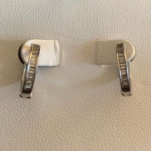 Piercing Pagoda cubic zirconia Huggies